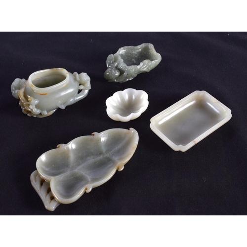 1504 - A GROUP OF FIVE 19TH/20TH CENTURY CHINESE CARVED JADE BRUSH WASHERS in various forms and sizes. 11 c... 