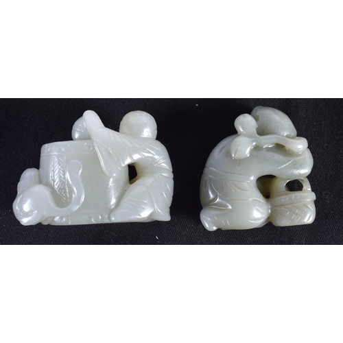 1510 - A SET OF FIVE 19TH/20TH CENTURY CHINESE CARVED JADE FIGURES modelled in various forms and sizes. Lar... 