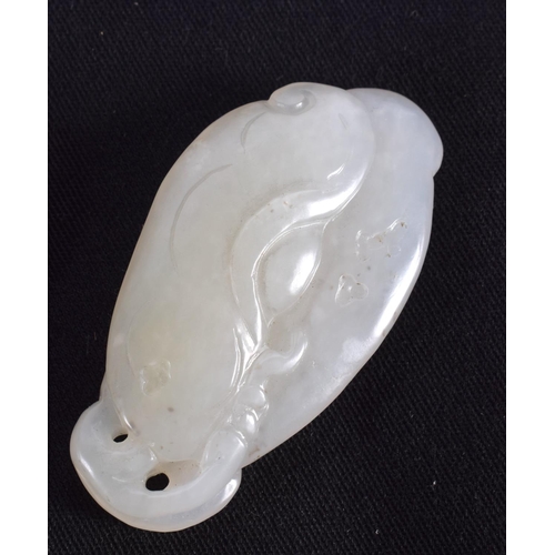 1512 - A GROUP OF FOUR 19TH/20TH CENTURY CHINESE CARVED JADE LEAVES together with a jade belt hook & jade g... 