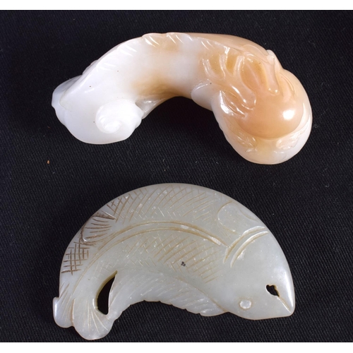 1513 - A SET OF FOUR 19TH/20TH CENTURY CHINESE CARVED JADE BIRDS together with two jade fish. Largest 7.75 ... 