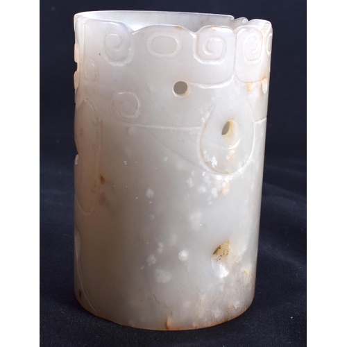 1521 - AN EARLY 20TH CENTURY CHINESE CARVED JADE CYLINDRICAL VESSEL Late Qing/Republic, carved with portrai... 