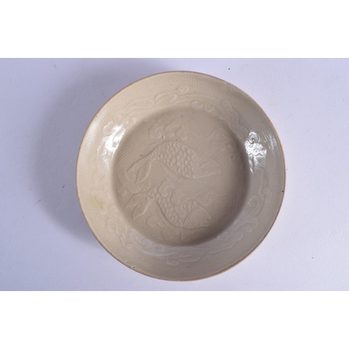 1532 - A CHINESE QING DYNASTY PALE GLAZED PORCELAIN BRUSH WASHER Sung Style. 11 cm diameter.