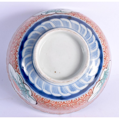 1541 - AN 18TH/19TH CENTURY JAPANESE EDO PERIOD IMARI BOWL painted with flowers. 11 cm diameter.