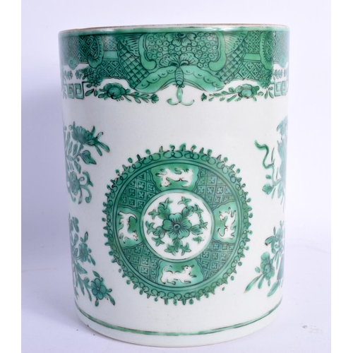 1542 - A RARE 18TH CENTURY CHINESE EXPORT PORCELAIN TANKARD Qianlong, unusually enamelled with green foliag... 