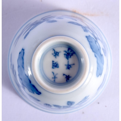 1543 - A CHINESE QING DYNASTY BLUE AND WHITE PORCELAIN TEABOWL bearing Chenghua marks to base. 6 cm wide.