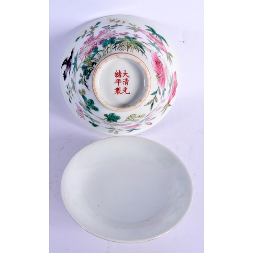 1567 - AN EARLY 20TH CENTURY CHINESE FAMILLE ROSE PORCELAIN BOWL AND COVER Guangxu mark and period, painted... 