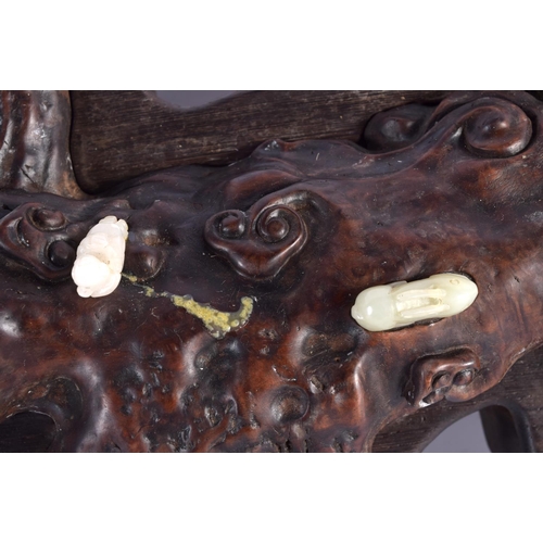 1598 - A RARE EARLY 20TH CENTURY CHINESE CARVED HARDWOOD AND JADE LINGZHI FUNGUS Late Qing/Republic. 64 cm ... 