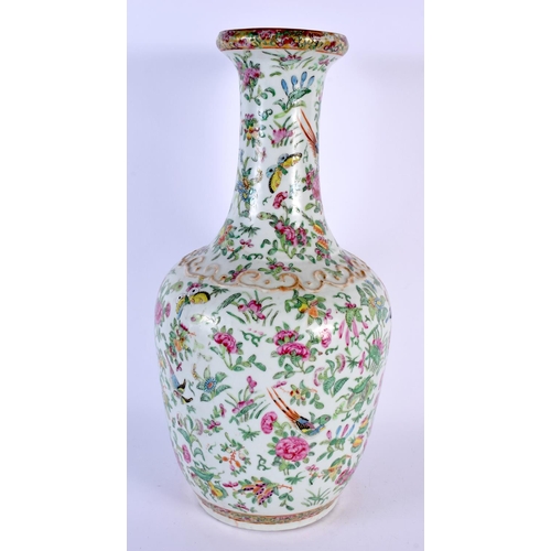 1694 - A LARGE 19TH CENTURY CHINESE CANTON FAMILLE ROSE PORCELAIN VASE Qing. 44 cm x 17 cm.