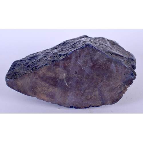 1752 - A CHINESE CARVED LAPIS LAZULI TYPE MOUNTAIN BOULDER 20th Century. 21 cm x 14 cm.