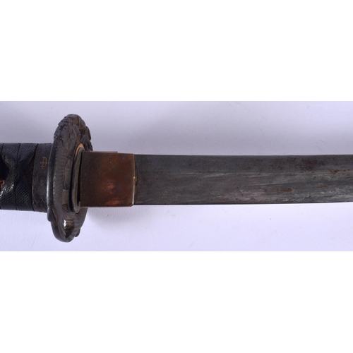 1767 - A 19TH CENTURY JAPANESE MEIJI PERIOD IRON AND SHAGREEN HANDLED SAMURAI SWORD. 71 cm long.