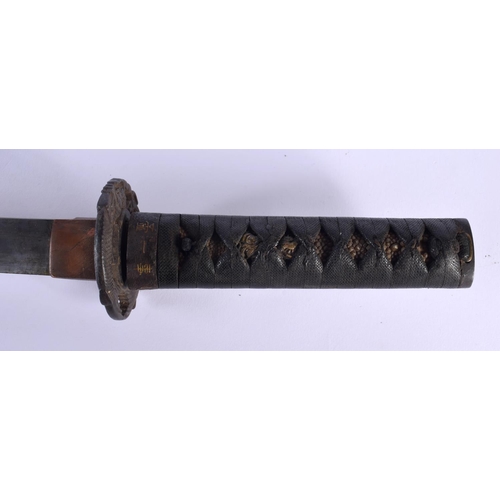 1767 - A 19TH CENTURY JAPANESE MEIJI PERIOD IRON AND SHAGREEN HANDLED SAMURAI SWORD. 71 cm long.