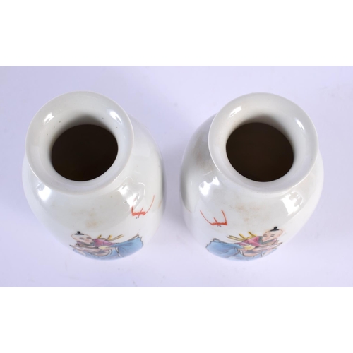 1771 - A PAIR OF CHINESE FAMILLE ROSE PORCELAIN VASES 20th Century. 12.5 cm high.