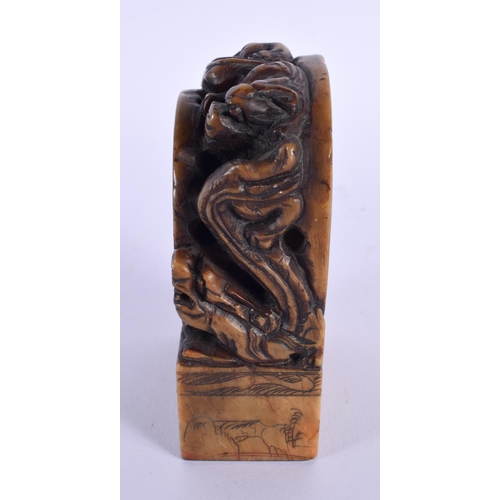 1772 - A CHINESE CARVED SOAPSTONE SEAL 20th Century. 9 cm x 7 cm.