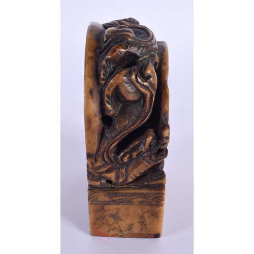 1772 - A CHINESE CARVED SOAPSTONE SEAL 20th Century. 9 cm x 7 cm.