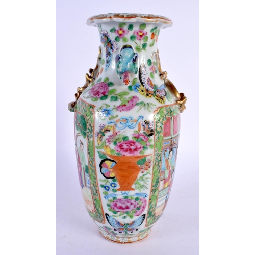 1879 - A RARE 19TH CENTURY CHINESE CANTON FAMILLE ROSE PORCELAIN VASE Qing, with highly unusual upturned bi... 