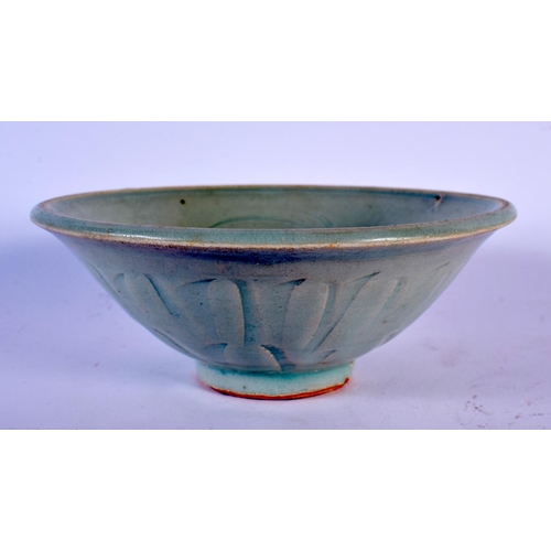 1911 - A CHINESE QING DYNASTY PALE BLUE GLAZED PORCELAIN BOWL Sung style. 15 cm diameter.