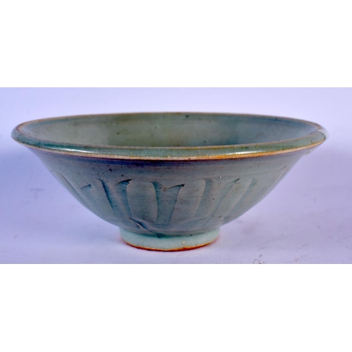 1911 - A CHINESE QING DYNASTY PALE BLUE GLAZED PORCELAIN BOWL Sung style. 15 cm diameter.