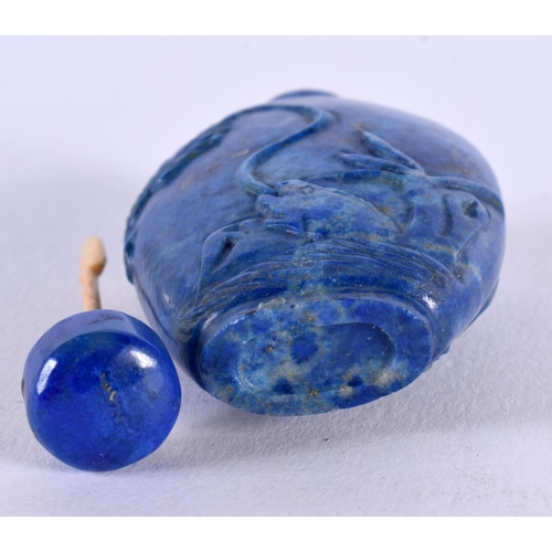 1925 - A 19TH CENTURY CHINESE CARVED LAPIS LAZULI SNUFF BOTTLE AND STOPPER Qing. 5.5 cm x 3.25 cm.