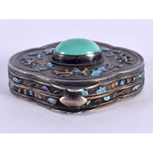 1931 - A LATE 19TH CENTURY CHINESE SILVER ENAMEL AND TURQUOISE BOX Qing. 29 grams. 4.75 cm x 3.25 cm.