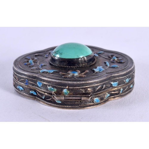 1931 - A LATE 19TH CENTURY CHINESE SILVER ENAMEL AND TURQUOISE BOX Qing. 29 grams. 4.75 cm x 3.25 cm.