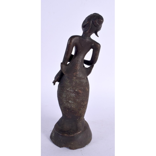 1959 - AN ANTIQUE MIDDLE EASTERN ASIAN BRONZE FIGURE OF A DEITY. 22 cm high.