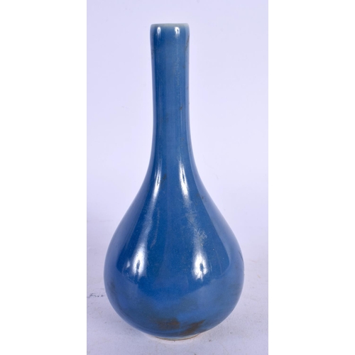 1962 - A CHINESE BLUE GLAZED PORCELAIN VASE 20th Century. 16 cm high.