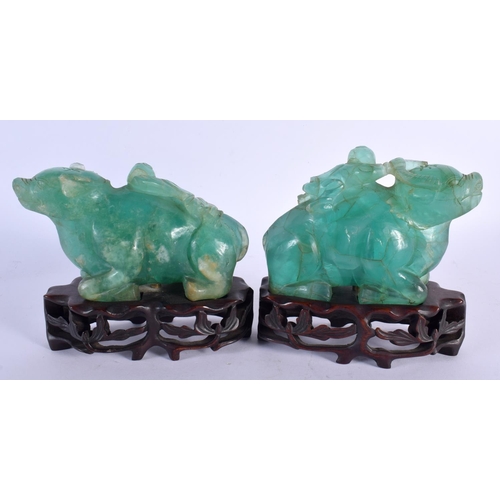 1964 - A PAIR OF 19TH CENTURY CHINESE CARVED GREEN QUARTZ BEASTS Qing. 15 cm x 15 cm.