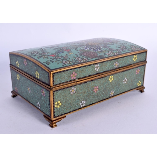 1991 - AN EARLY 20TH CENTURY JAPANESE MEIJI PERIOD CLOISONNE ENAMEL CASKET Attributed to the Ando Company. ... 