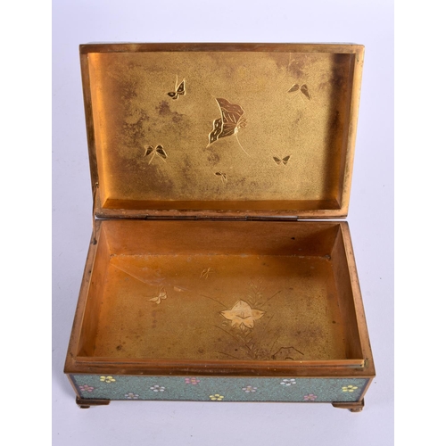 1991 - AN EARLY 20TH CENTURY JAPANESE MEIJI PERIOD CLOISONNE ENAMEL CASKET Attributed to the Ando Company. ... 