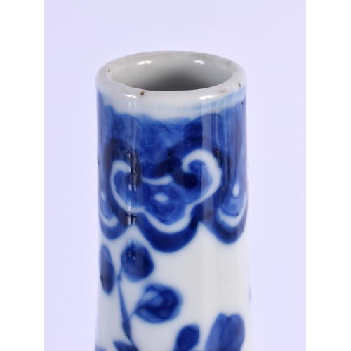 2032 - A 19TH CENTURY CHINESE BLUE AND WHITE PORCELAIN VASE bearing Kangxi marks to base. 22 cm high.