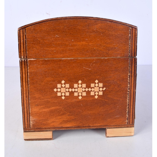 3025 - A straw work hinged lid jewellery box 15 x 21 x 14 cm