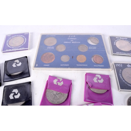 3035 - A collection of coins, Crowns ,half Dollar etc (Qty).