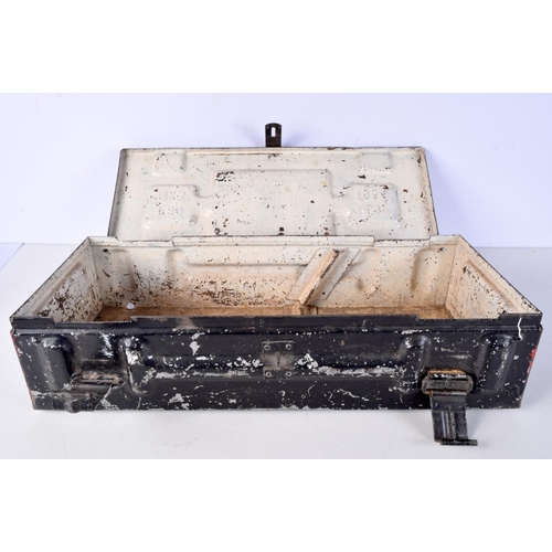 3038 - A P80 MK3 1954 Military ammunition case 14 x 56 x 22