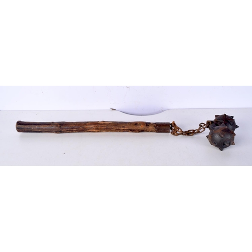 3069 - An early twin spiked ball flail weapon 68 cm .