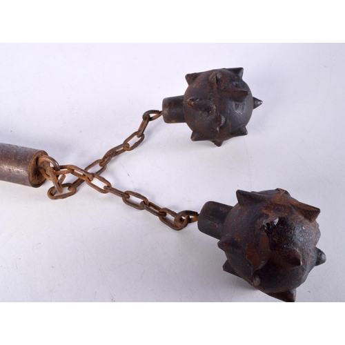 3069 - An early twin spiked ball flail weapon 68 cm .