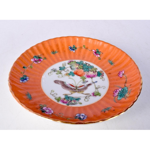 3090 - A collection of Chinese porcelain dishes decorated with butterlies, bats and fruit 18cm (4).