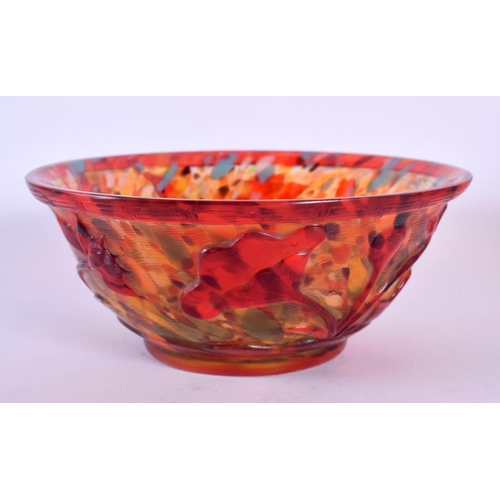 18 - A CONTINENTAL ART GLASS BOWL and a Chinese screen. Largest 21 cm x 14 cm. (2)