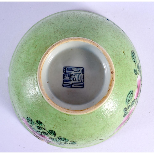 208 - A LATE 18TH/19TH CENTURY CHINESE SCRAFITO GROUND PORCELAIN BOWL Late Qianlong/Jiaqing, painted with ... 