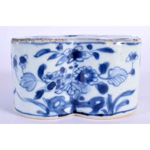 219 - A RARE 17TH CENTURY CHINESE BLUE AND WHITE HEART SHAPED INKWELL Kangxi, painted with flowers and vin... 