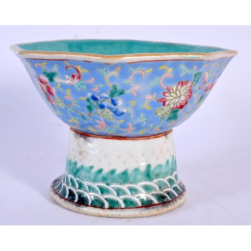 258 - A 19TH CENTURY CHINESE FAMILLE ROSE OCTAGONAL TAZZA together with a blue and white dish. Largest 17 ... 