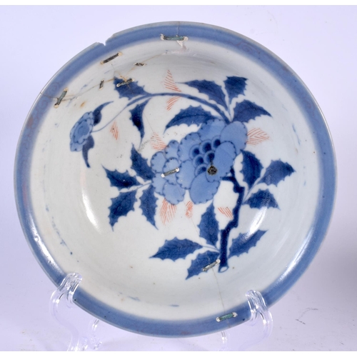 259 - TWO 19TH CENTURY CHINESE BLUE AND WHITE DISHES together with a Yuan style stem cup. Largest 12 cm x ... 