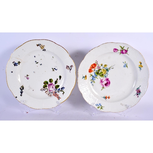 283 - A PAIR OF 18TH CENTURY MEISSEN PORCELAIN PLATES together with a tureen and cover. Largest 24 cm wide... 