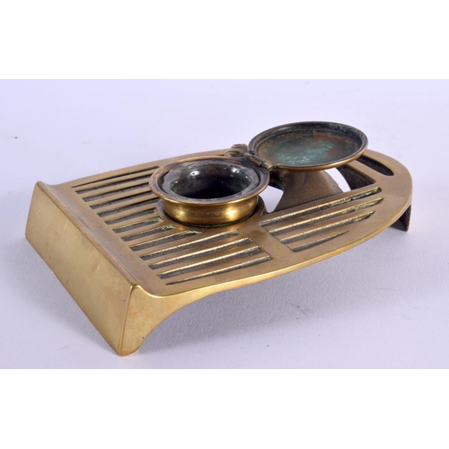 328 - AN ART DECO AUSTRIAN GESCHUTZ HORSE STABLE INKWELL. 15 cm x 10 cm.