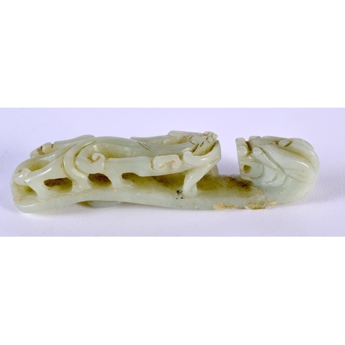 344 - A CHINESE QING DYNASTY CARVED JADE BELT HOOK together with a porcelain box and cover. Largest 14 cm ... 