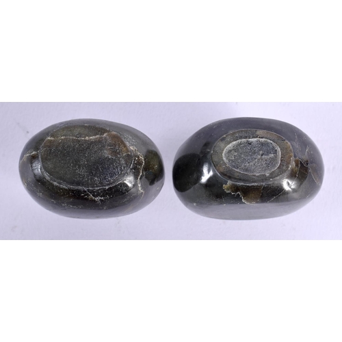 371 - A RARE PAIR OF 19TH CENTURY CHINESE CARVED OPAL STONE SNUFF BOTTLES Qing. 5.5 cm x 5 cm.