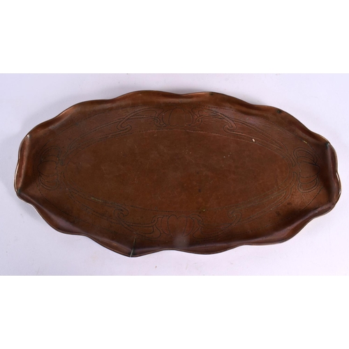 392 - A LARGE ART NOUVEAU COPPER TRAY together with an Arts and Crafts brass pedestal fruit bowl. Largest ... 