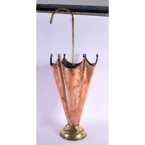 447 - A LOVELY EDWARDIAN COPER AND BRASS UMBRELLA STAND with hammered body. 75 cm x 22 cm.