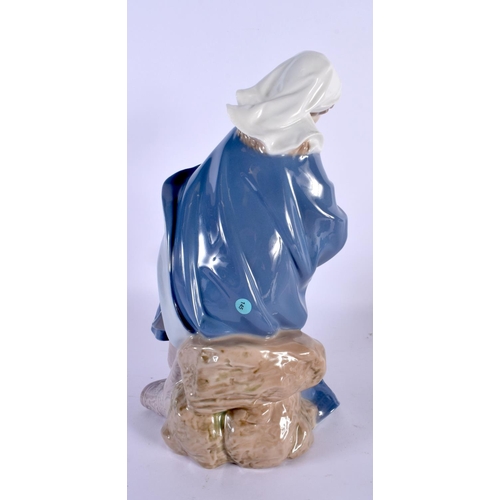 461 - A LLADRO FOUR PIECE NATIVITY PORCELAIN GROUP. Largest 30 cm high. (4)