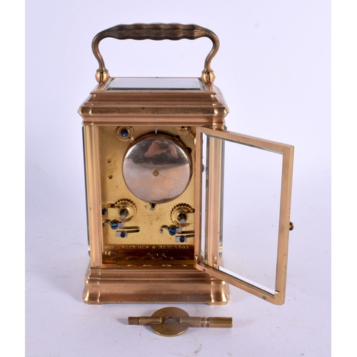 468 - A LOVELY ANTIQUE FRENCH REPEATING PETIT SONNERIE CARRIAGE CLOCK. 16 cm high inc handle.