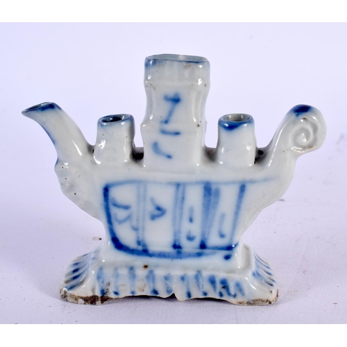 522 - A VERY UNUSUAL 17TH/18TH CENTURY CHINESE BLUE AND WHITE PORCELAIN SCHOLARS OBJECT made for the Islam... 